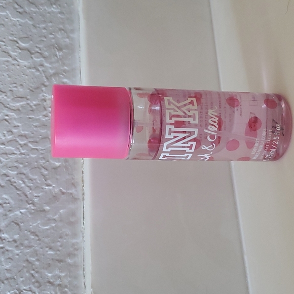 Victoria's Secret PINK Warm & Cozy Body Mist - Picture 2 of 2